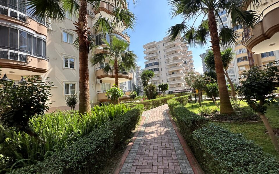 Mahmutlar Alanya Edullinen 3 huoneen huoneisto Myynnissä Krm 0905 4