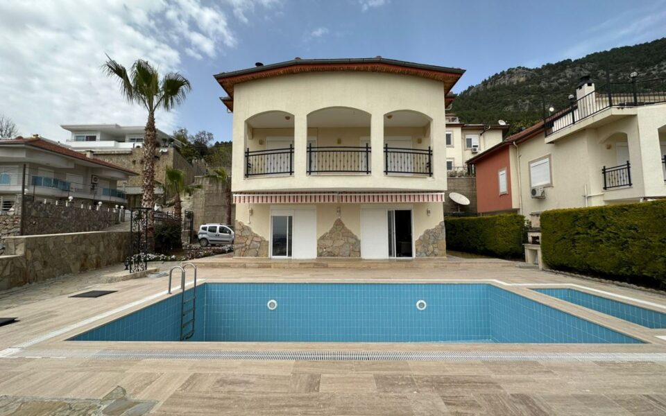 Turkish Residence Permit Bektas Alanya Triplex Villa For Sale Sso 0805 1