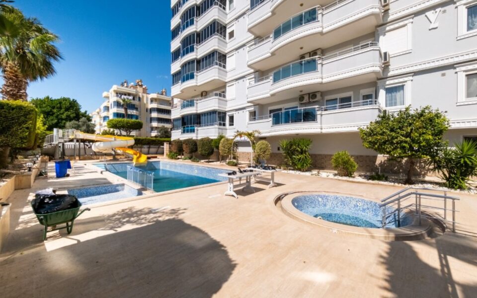 Mahmutlar Alanya Tyrkia Beachfront 3 roms leiligheter til salgs Emr 0509 3