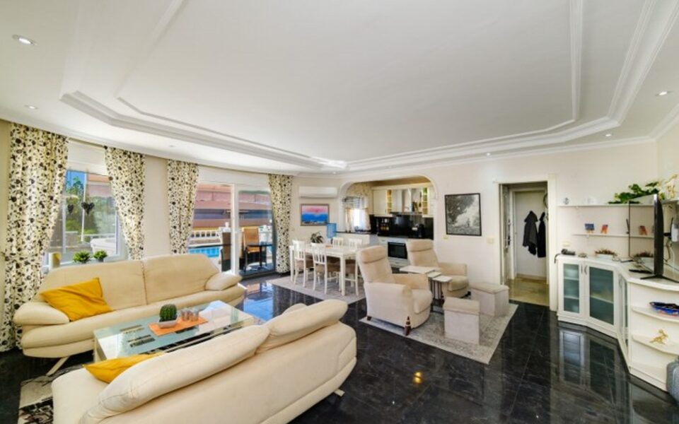 Mahmutlar Alanya Villas Bostäder till salu Gbm 0609 1