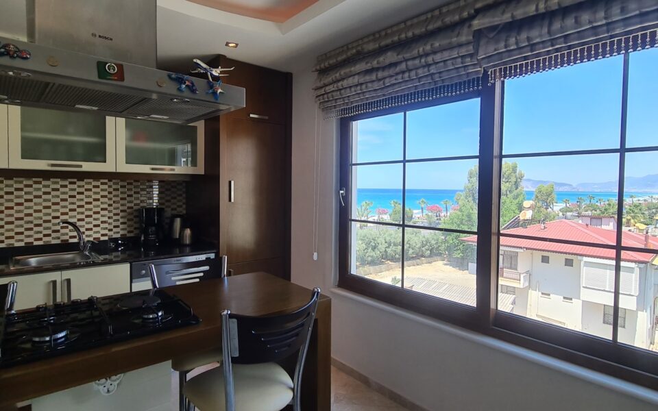 Kestel Alanya Turkki Beachfront 3 huoneen huoneistoja myytävänä – GUV-0310