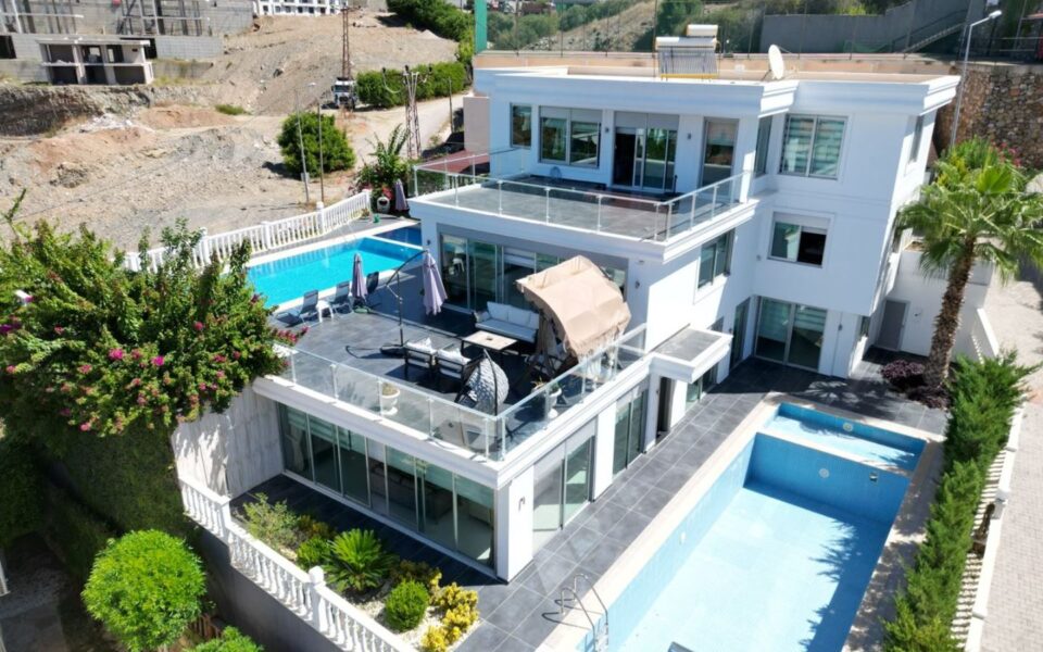 Kargicak Alanya Turkiet 400 kvm 8 rum Privat triplex villa till salu Kvl 1611 1