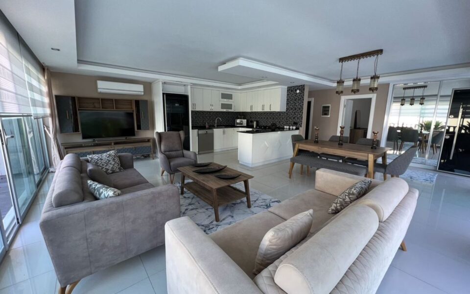 Kargicak Alanya Turkiet 400 kvm 8 rum Privat triplex villa till salu Kvl 1611 3