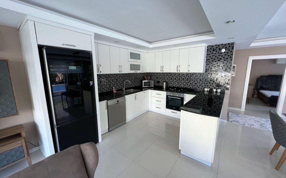 Kargicak Alanya Turkiet 400 kvm 8 rum Privat triplex villa till salu Kvl 1611 4