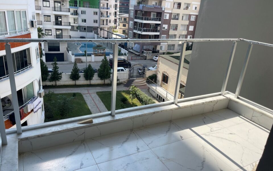 Lvd 0411 2 Værelser Billig Lejlighed Til Salg I Mahmutlar Alanya Tyrkiet / 4