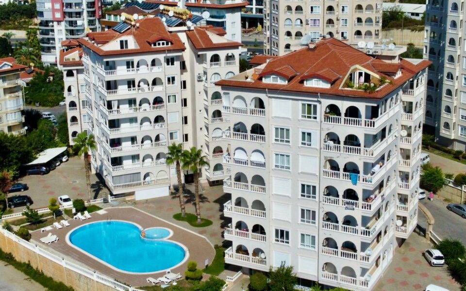 3 værelses opholdstilladelse Billig lejlighed til salg Cikcilli Alanya Tyrkiet Czr 0701 2