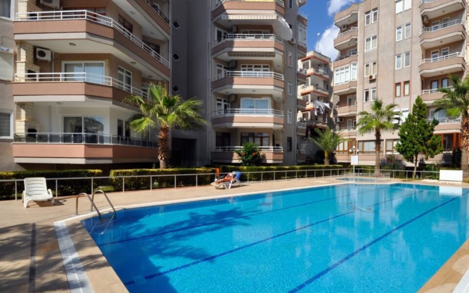 Billig 3-roms leilighet ved stranden til salgs i Mahmutlar Alanya Tyrkia Mng 0701 1