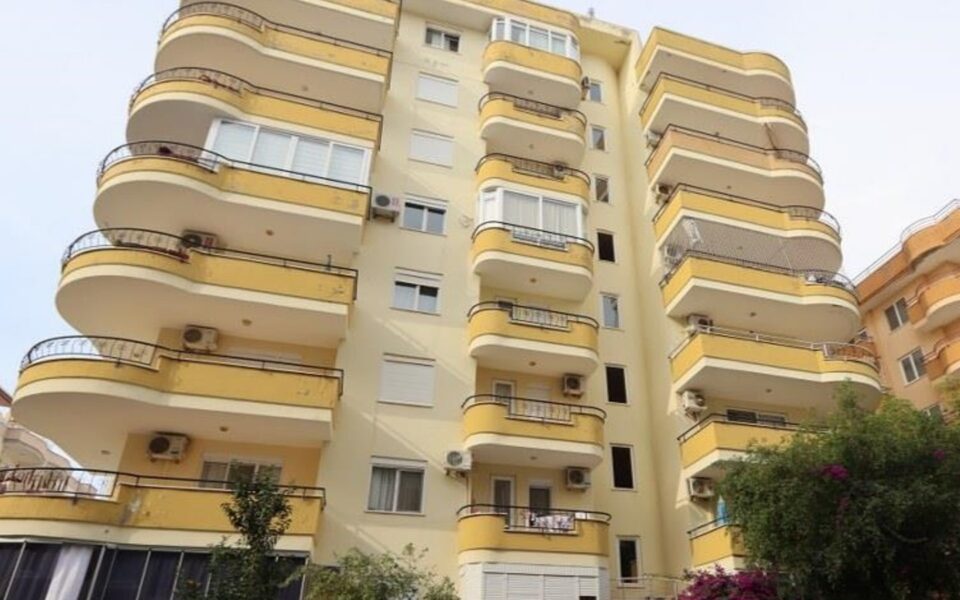5 huoneen edullinen huoneisto Duplex myytävänä Mahmutlarissa Alanyassa Turkissa -ASJ-1802