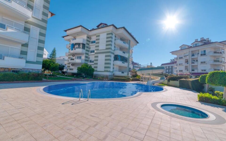 4 soveværelser 1 stue 200 kvm Bedste pris Billig duplex til salg i Oba Alanya Tyrkiet Pko 2703 1