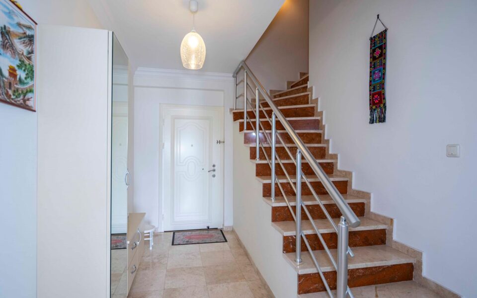 6 roms billig Oba Alanya Tyrkia leilighet duplex til salgs Gns 2304 4