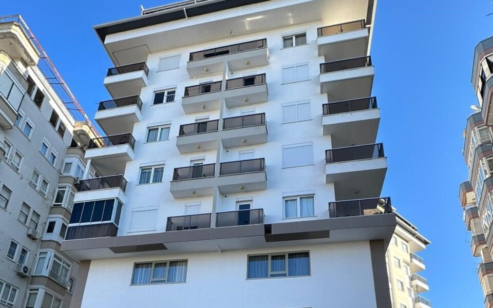 Tæt på stranden Billig 4 værelses lejlighed til salg i Alanya Centrum – GLA-3107