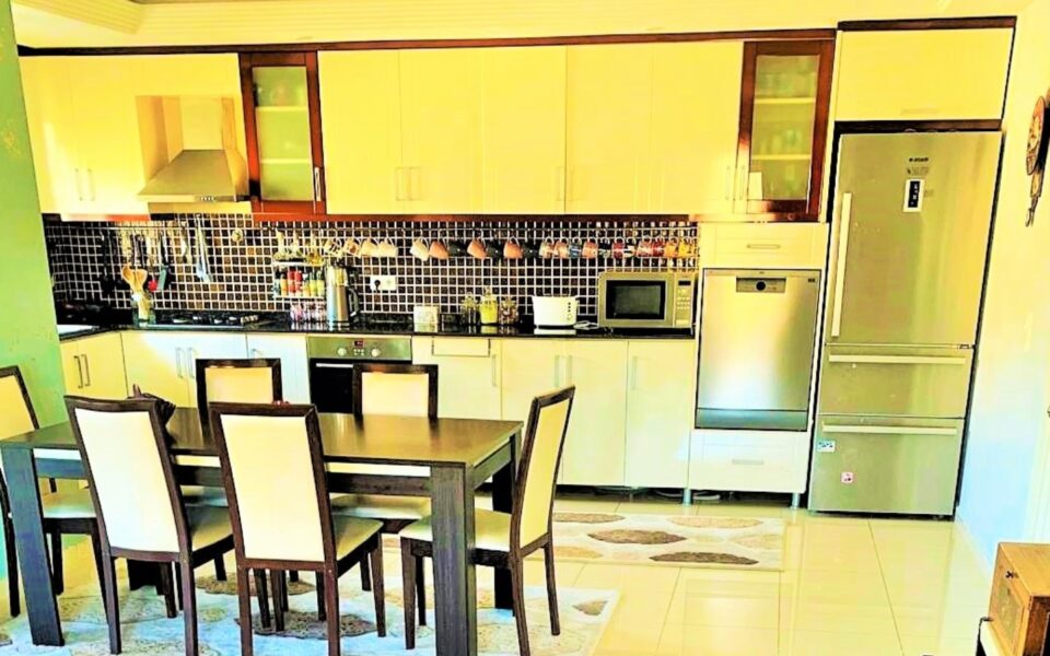Duplex myytävänä Turkin kansalaisuuteen Oba Alanya Antalya Turkki – CRN-1507