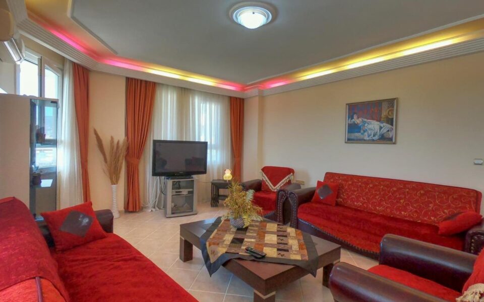 125 kvm billig 3 roms leilighet til salgs i Oba Alanya Antalya Tyrkia-BRO-0308