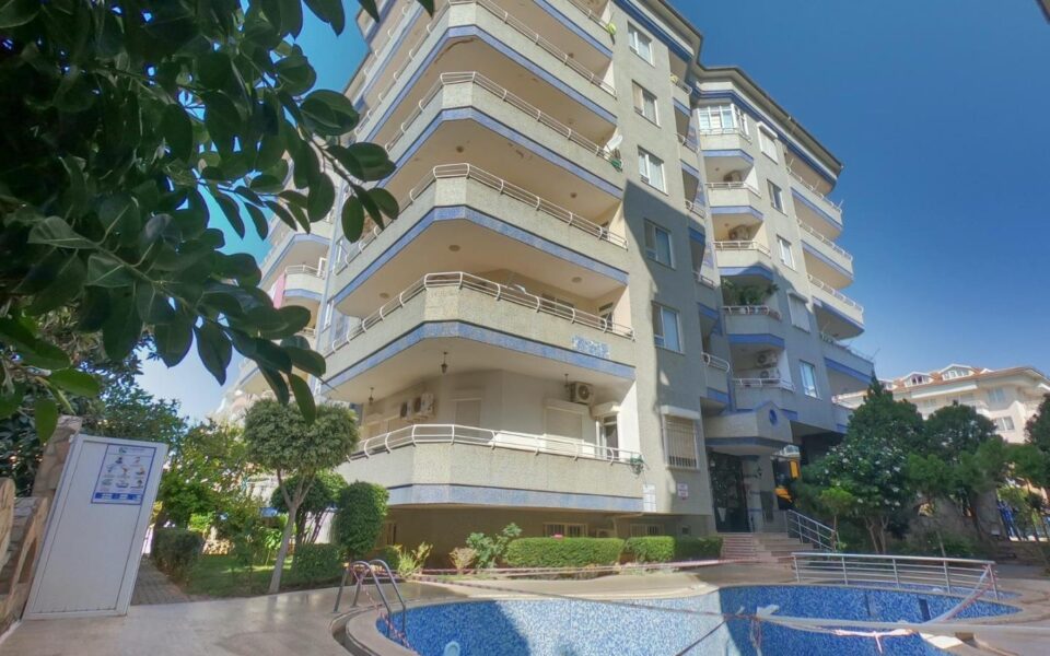 125 kvm billig 3 roms leilighet til salgs i Oba Alanya Antalya Tyrkia-BRO-0308