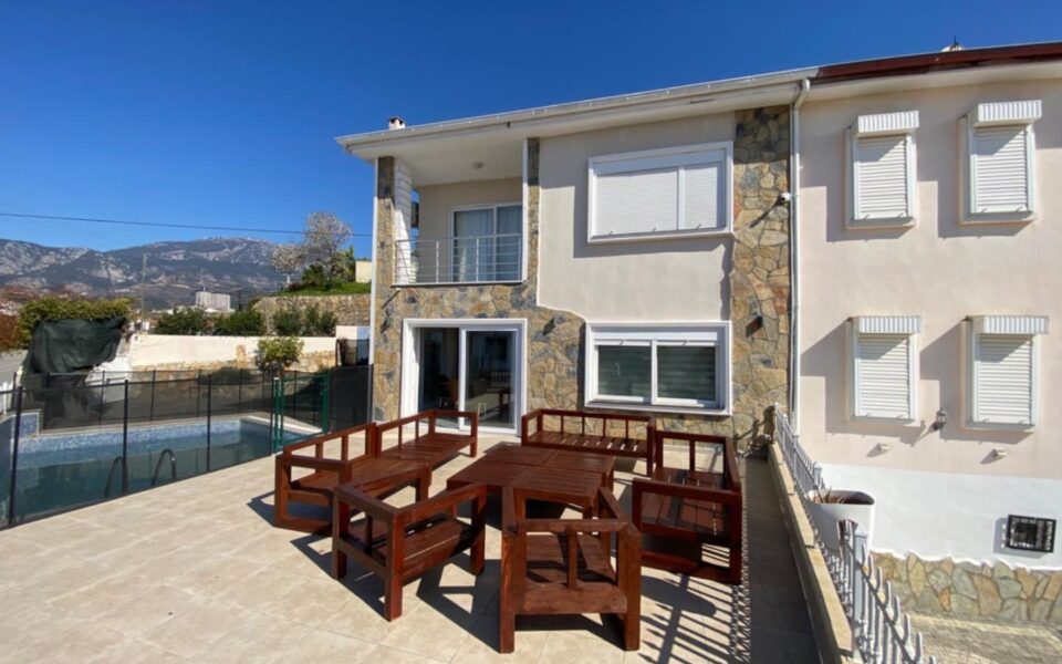 Privat villa med 4 rum till salu i Kargicak Alanya Antalya Turkiet Dmk 1308 1