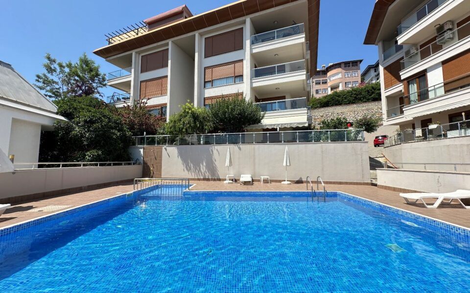 LCT-2710 – Turkey Alanya City Center Turkish Citizenship 4 Room Apartment for sale by owner