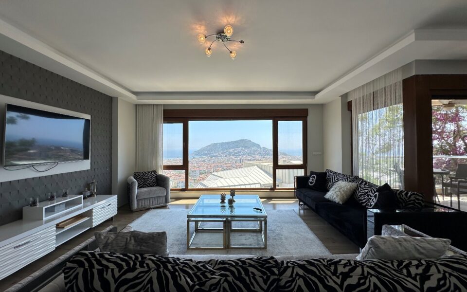 LCT-2710 – Turkey Alanya City Center Turkish Citizenship 4 Room Apartment for sale by owner