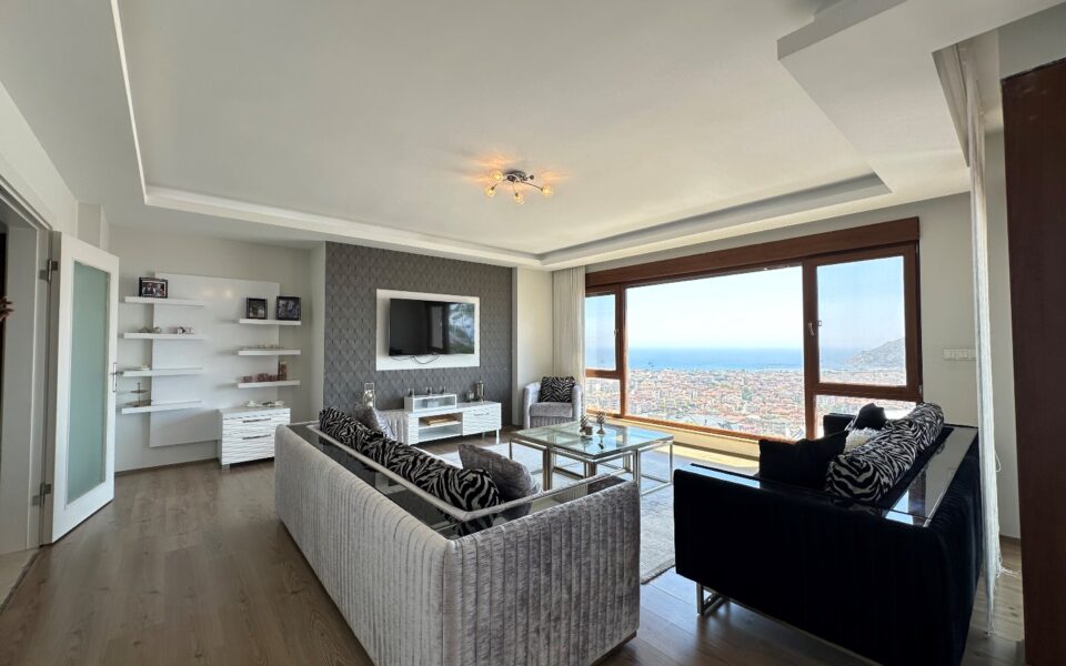 LCT-2710 – Turkey Alanya City Center Turkish Citizenship 4 Room Apartment for sale by owner