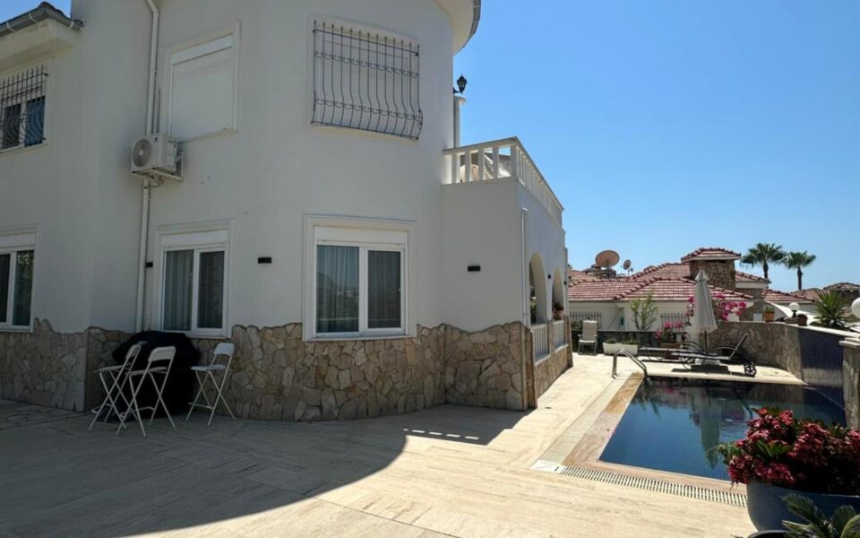 MNK-2710 – 160 kvm 4-rums privata hem Villa till salu i Kargicak Alanya Turkiet