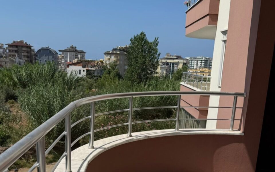 Tosmur Alanya Turkiet 3 rumsmöjlighet Billiga lägenheter till salu av ägaren – 123500 Euro
