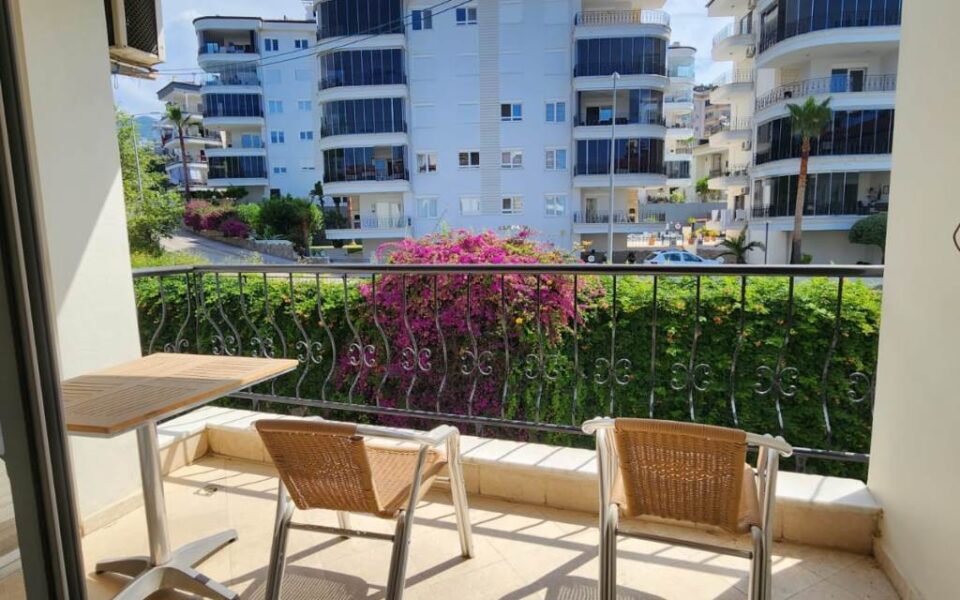 500 m til stranden 3 roms leilighet til salgs i Cikcilli Alanya Tyrkia – 165 000 Euro
