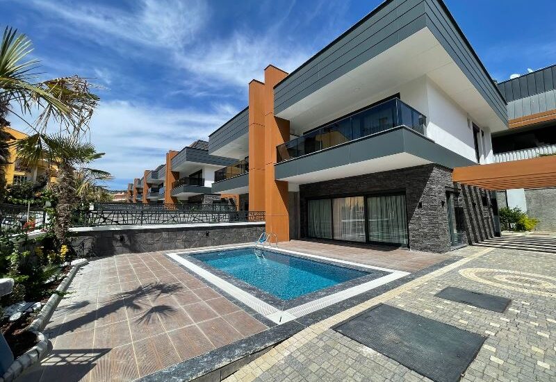 Luksus villa ved stranden med privat pool i Avsallar Alanya – 470000 Euro