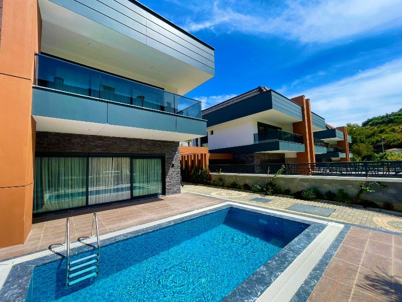 Luxuriöse Strandvilla mit privatem Pool in Avsallar Alanya – 470.000 Euro