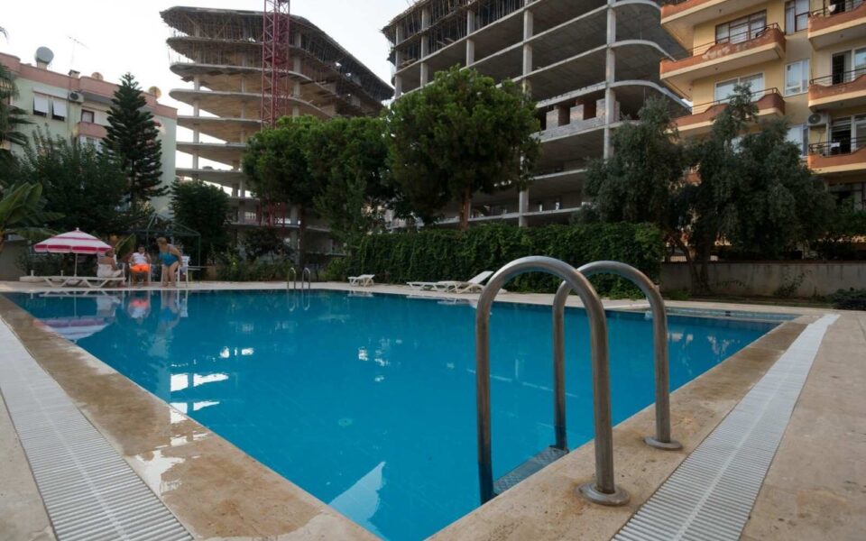 Alanya City Center Cheap 2 Room Apartment For Sale From Owner 98000 Euro 3