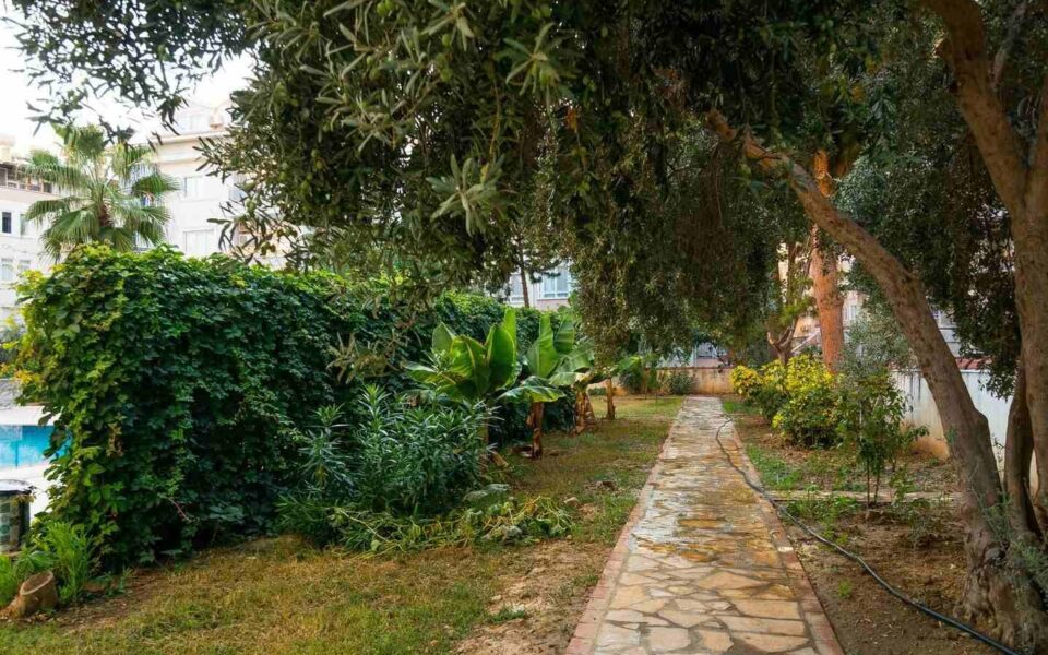 Alanya City Center Cheap 2 Room Apartment For Sale From Owner 98000 Euro 4